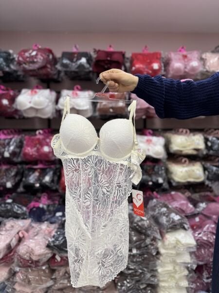 ARONA A-370 DESTEKLİ DANTELLİ BODYSUIT