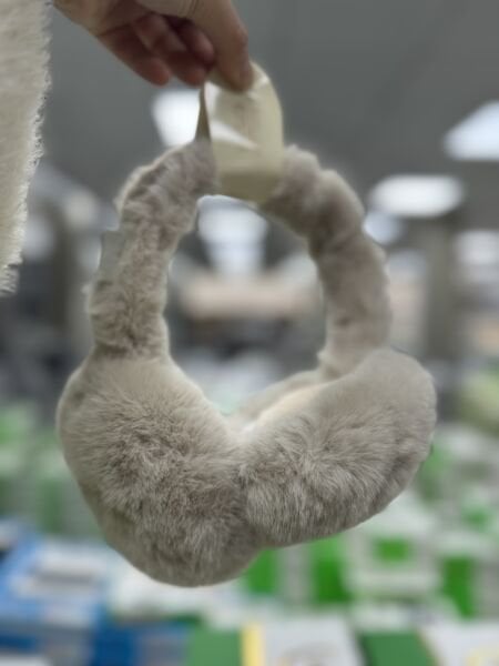 SUYUTTİ K990-01-012 BAYAN PELUŞ KULAKLIK