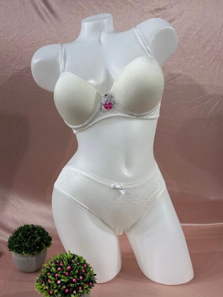 ECEM YILDIZ 9600 NEFES DOLGULU TAKIM